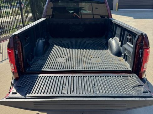 Used 2016 Ford F150 XLT w/ Equipment Group 301A Mid image 8