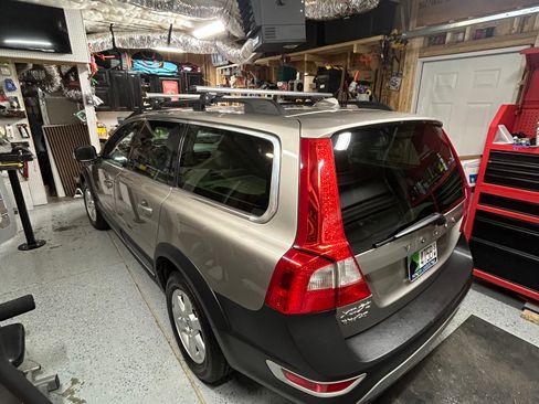 Used 2013 Volvo XC70 3.2 FWD image 11