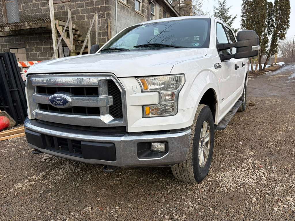 Used 2017 Ford F150 XLT w/ Trailer Tow Package AWD/4WD image 2
