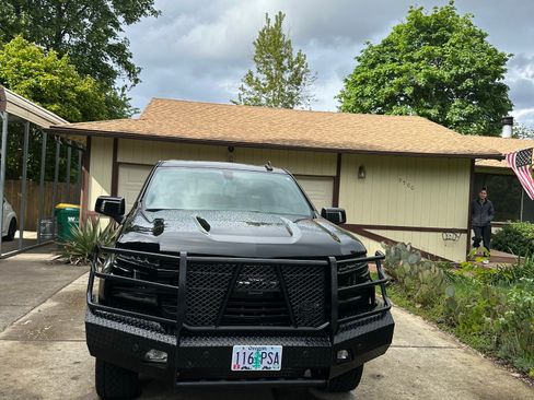 Used 2020 Chevrolet Silverado 1500 LT Trail Boss AWD/4WD image 2