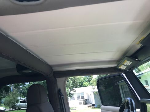 Used 2004 Jeep Wrangler Sahara w/ Dual Top Group image 9