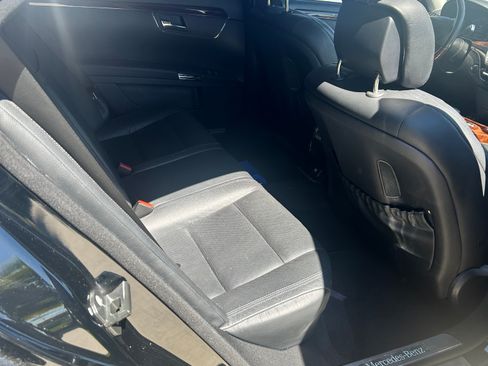 Used 2013 Mercedes-Benz S 550 S 550 Sedan 4D image 2