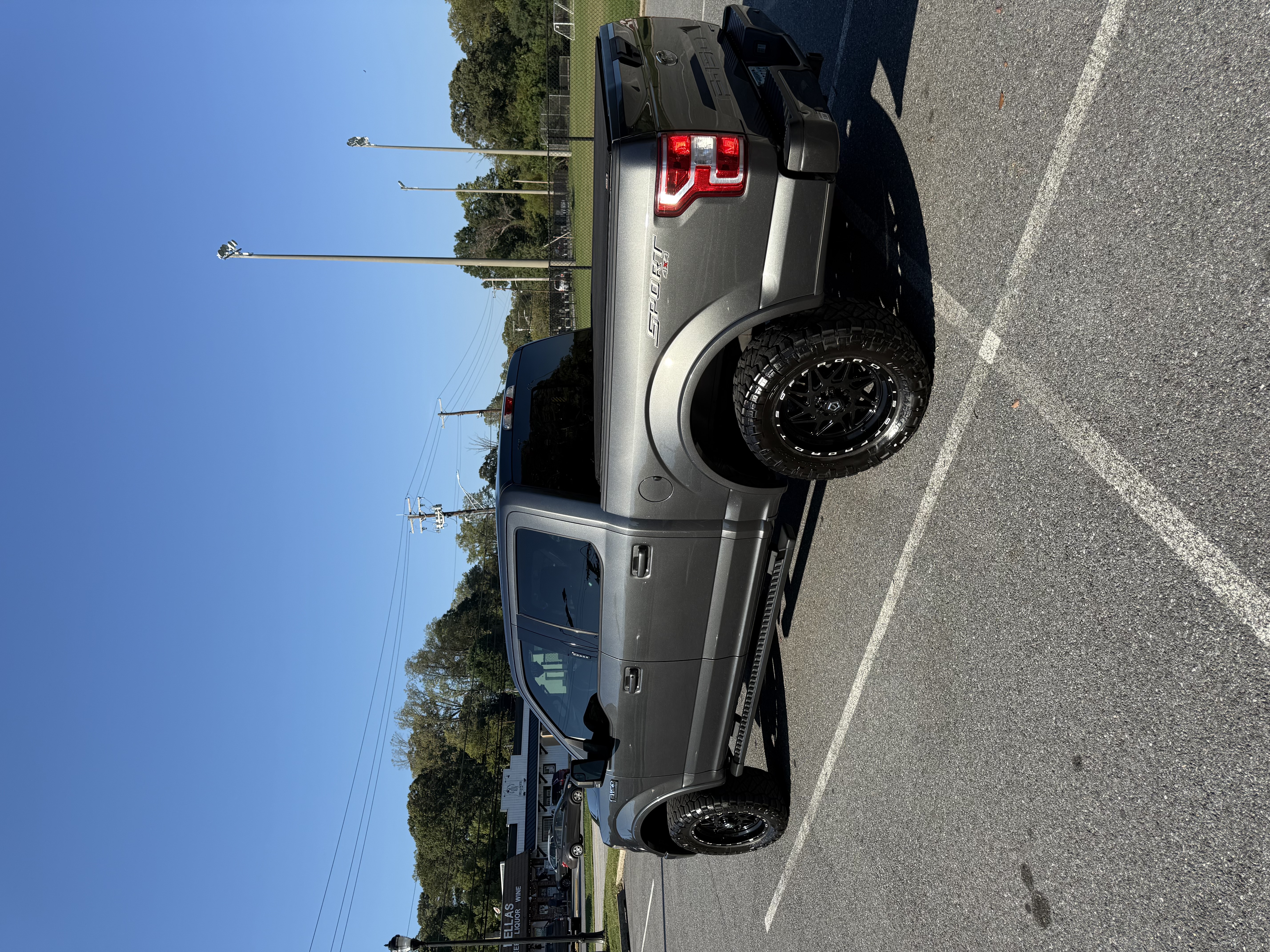 Used 2019 Ford F150 XLT w/ Equipment Group 302A Luxury AWD/4WD image 10