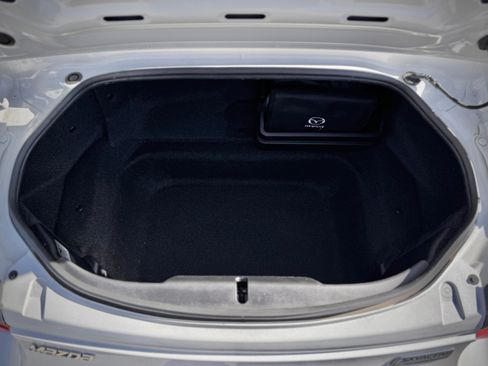 Used 2022 MAZDA MX-5 Miata Club RWD image 24