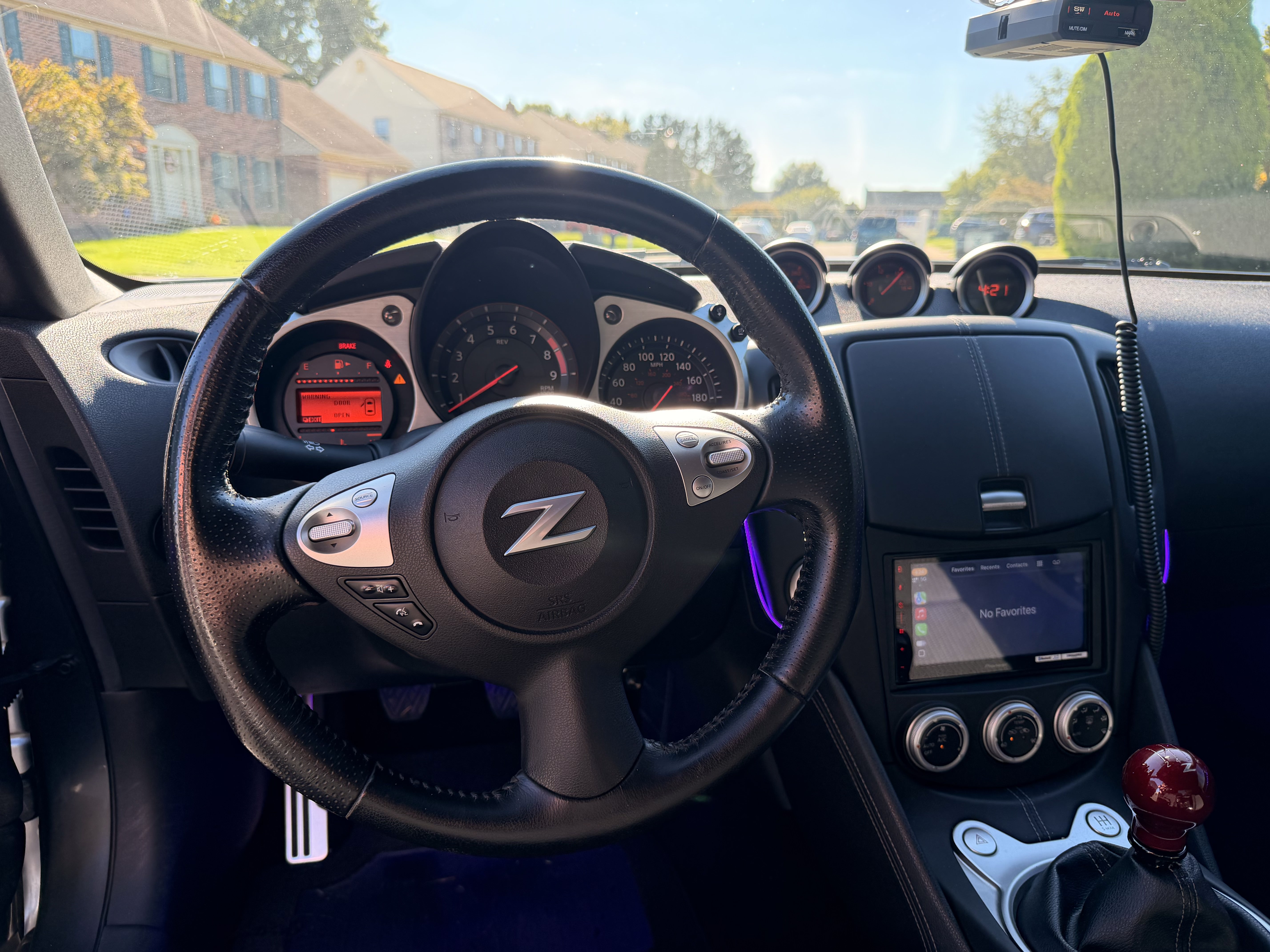 Used 2016 Nissan 370Z Coupe RWD image 12