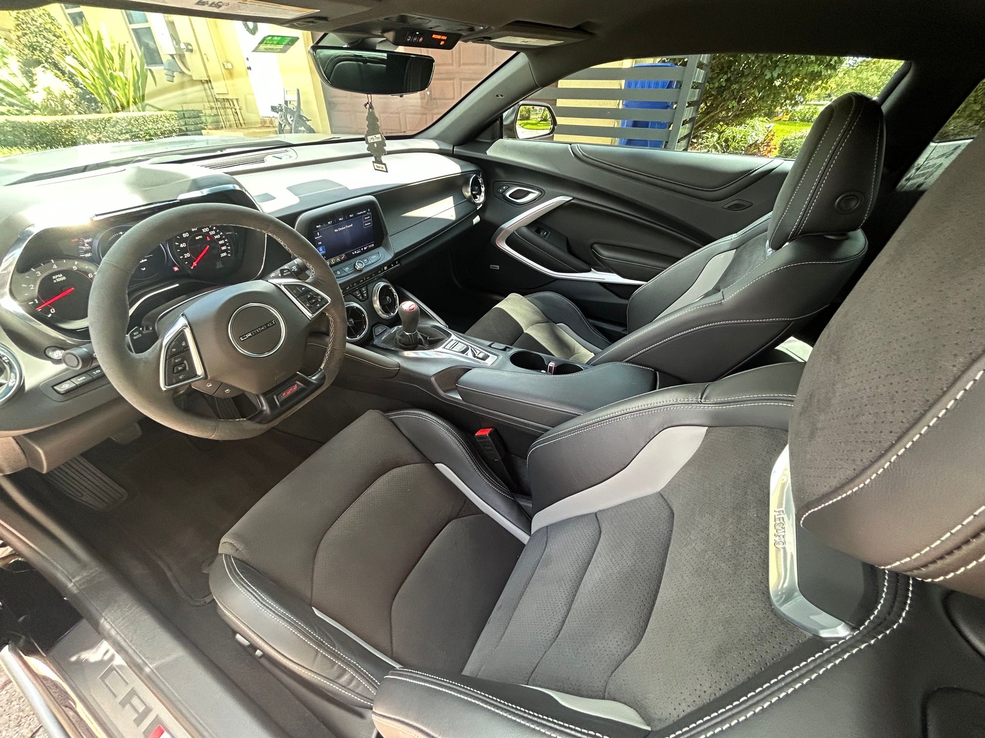 Used 2022 Chevrolet Camaro SS RWD image 13