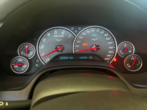 Used 2007 Chevrolet Corvette Coupe image 14