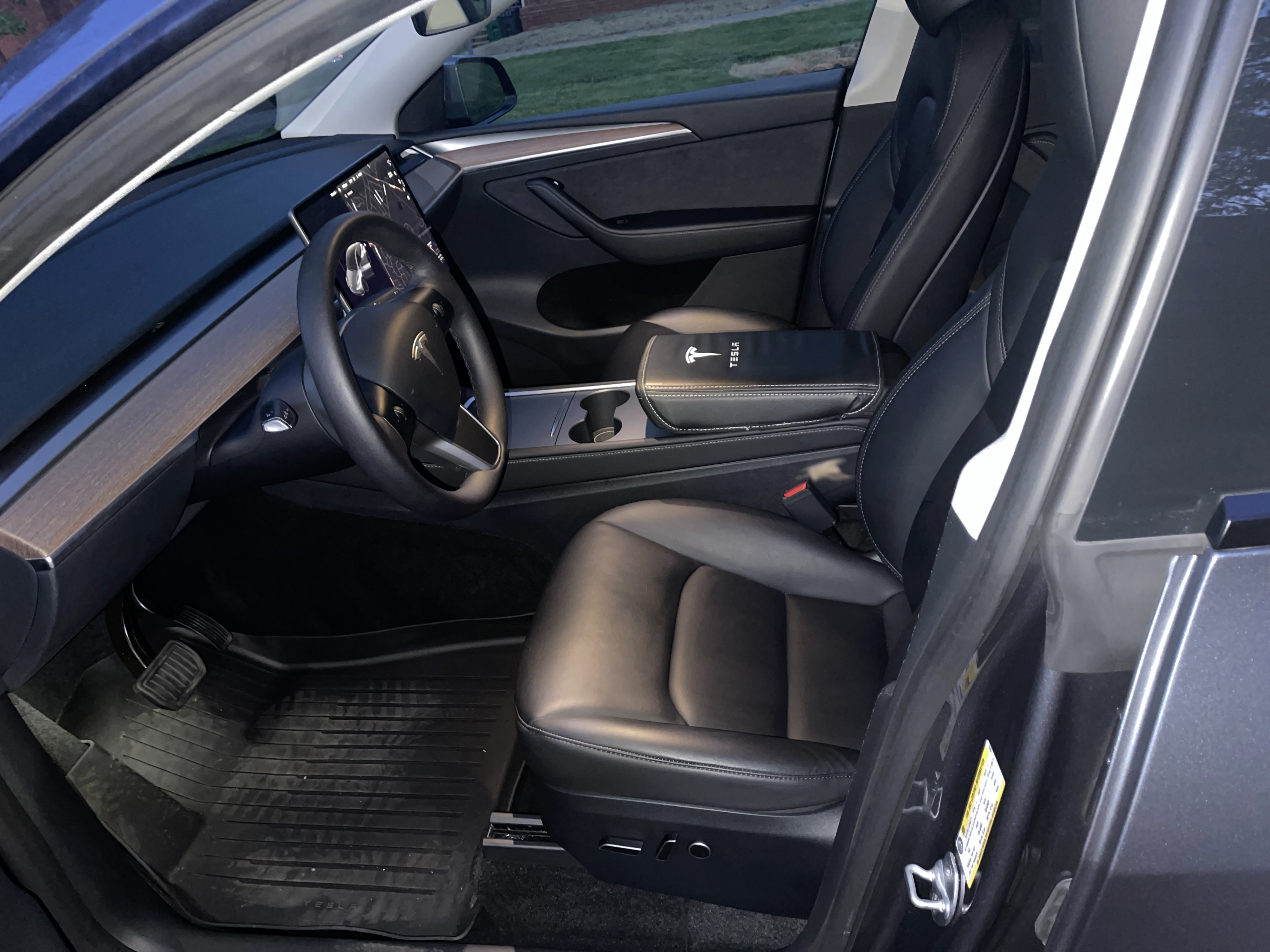 Used 2023 Tesla Model Y Long Range AWD/4WD image 15