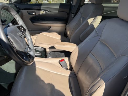 Used 2019 Honda Pilot Elite image 8