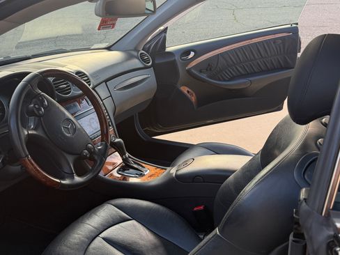 Used 2005 Mercedes-Benz CLK 500 Coupe image 12