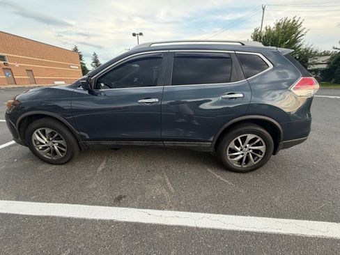 Used 2015 Nissan Rogue SL AWD/4WD image 4