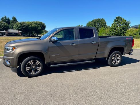 Used 2017 Chevrolet Colorado LT w/ Luxury Package, Chrome image 1