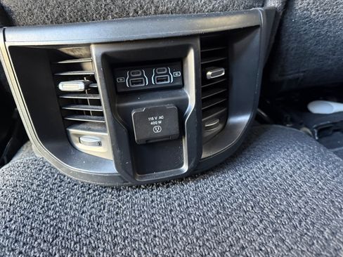 Used 2024 RAM 2500 Laramie image 28