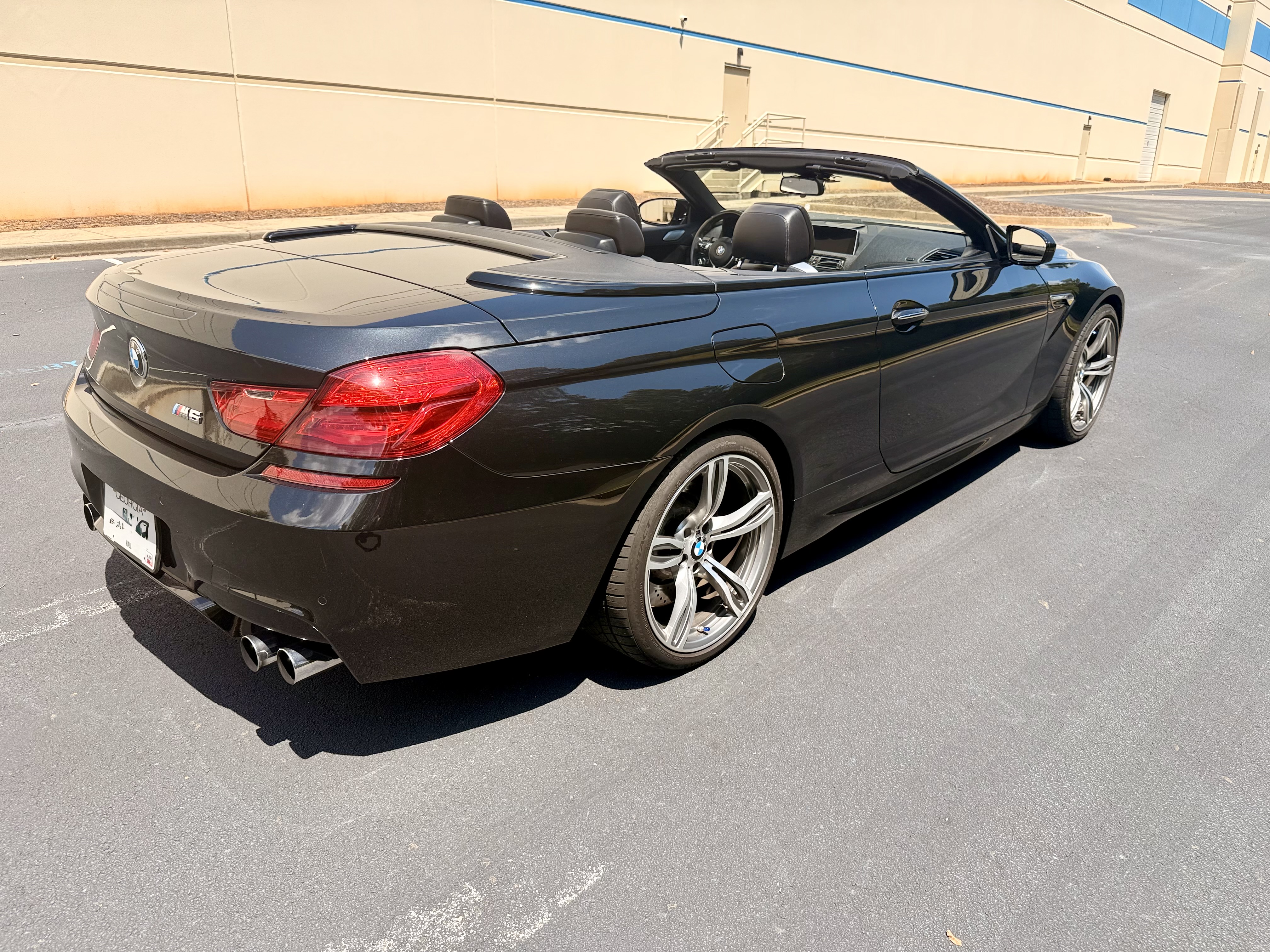 Used 2016 BMW M6 Convertible RWD image 5