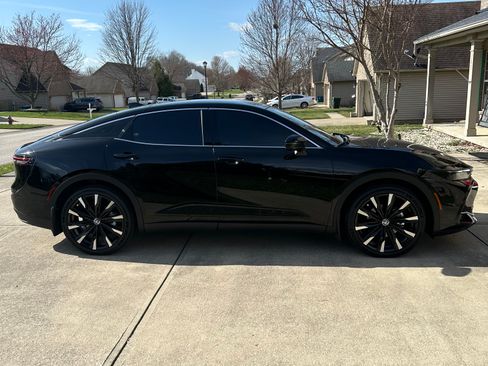 Used 2025 Toyota Crown Platinum image 5