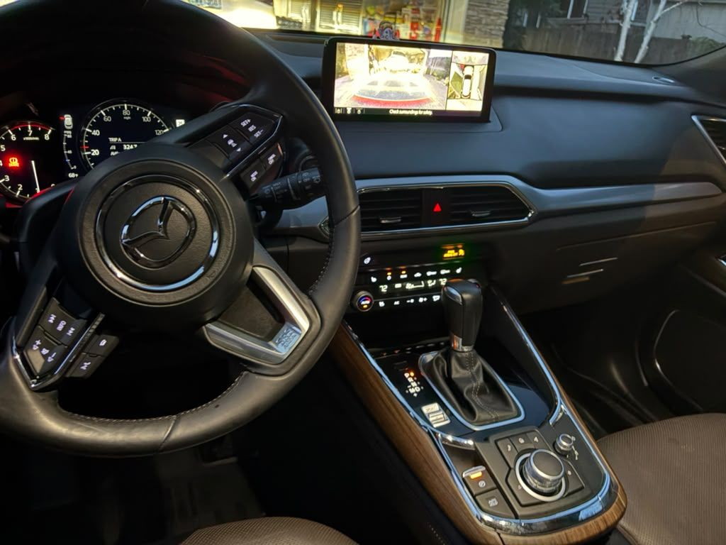 Used 2021 MAZDA CX-9 Signature AWD/4WD image 2