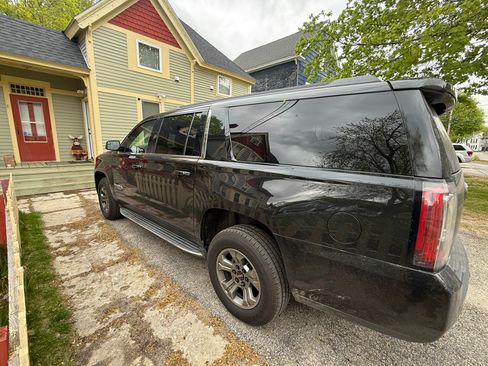 Used 2020 GMC Yukon XL SLE w/ Convenience Package RWD image 6