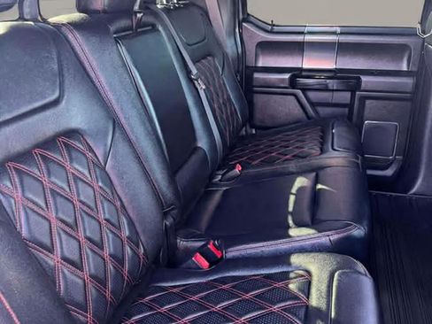 Used 2019 Ford F150 Lariat w/ Equipment Group 502A Luxury image 4