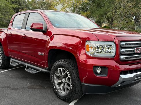 Used 2017 GMC Canyon SLE w/ All Terrain Package AWD/4WD image 5