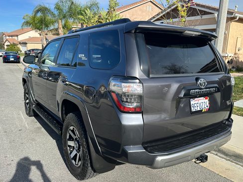 Used 2021 Toyota 4Runner TRD Off-Road Premium image 4