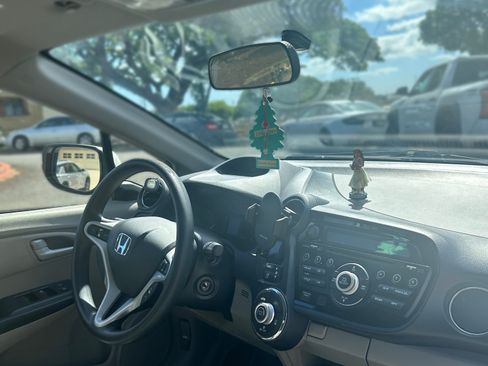 Used 2014 Honda Insight LX image 16