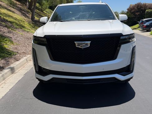 Used 2021 Cadillac Escalade ESV Sport RWD image 5