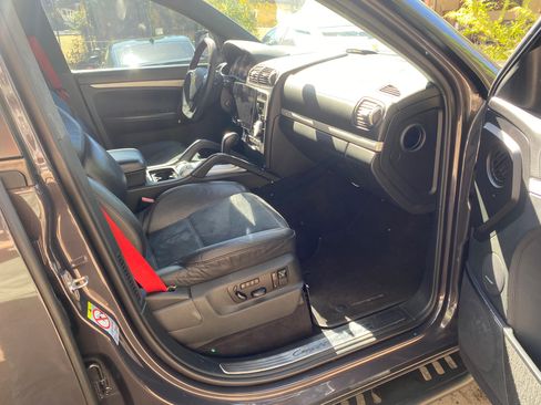 Used 2009 Porsche Cayenne Turbo S AWD/4WD image 17