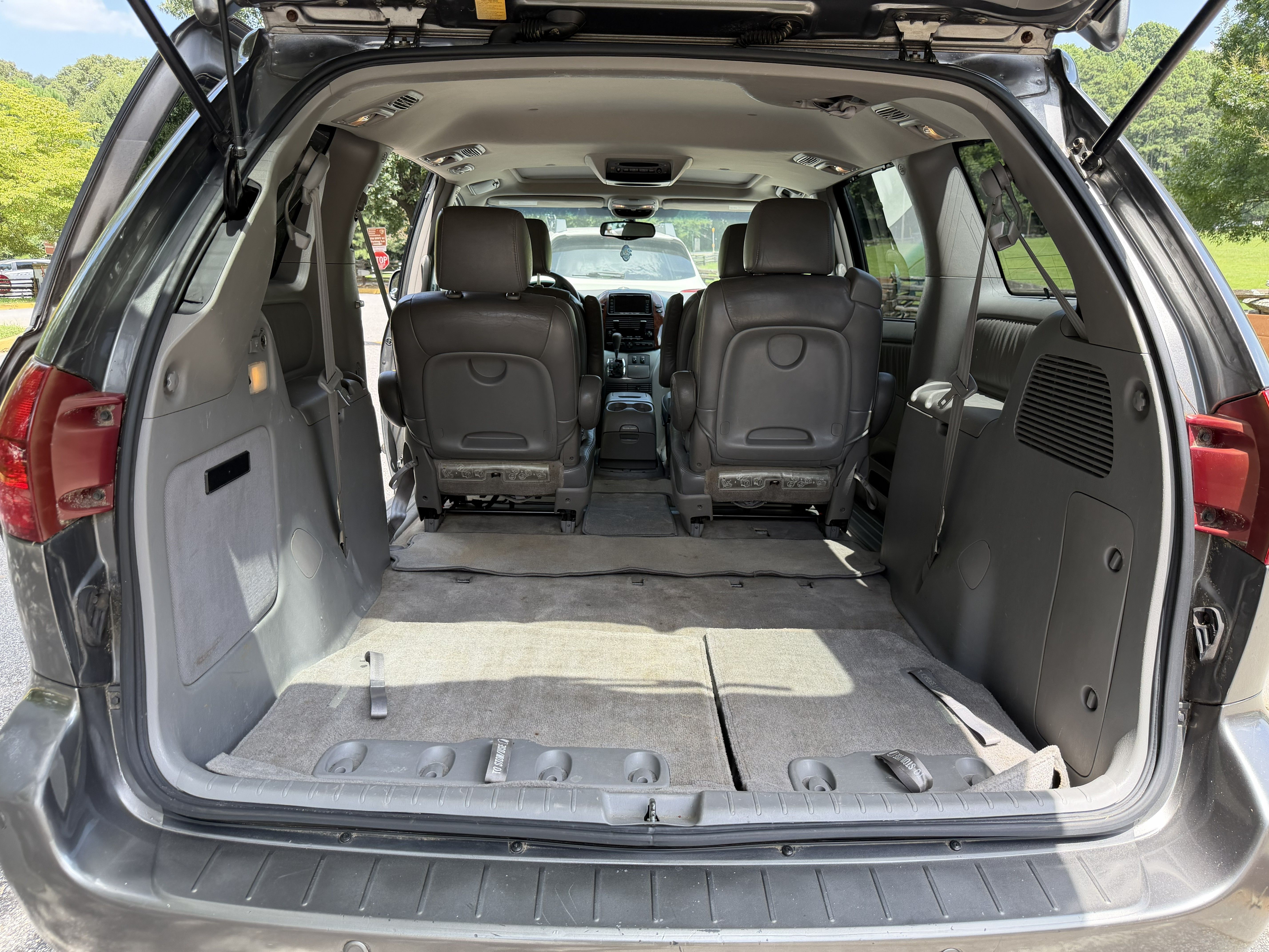 Used 2005 Toyota Sienna XLE Limited w/ XLE Limited Pkg 2 AWD/4WD image 15