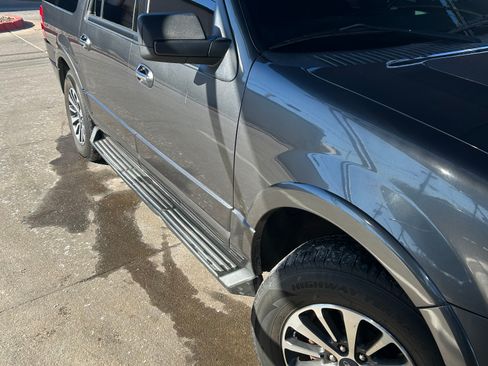 Used 2015 Ford Expedition EL XLT image 11