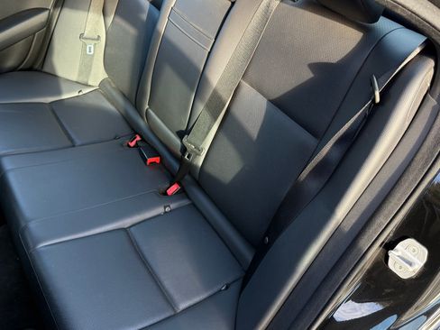 Used 2014 Mercedes-Benz C 300 4MATIC Sedan image 23