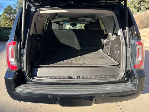 Used 2017 GMC Yukon Denali w/ Open Road Package image 31