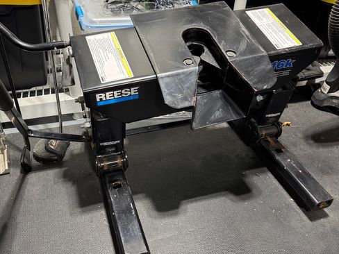 Used 2014 GMC Sierra 2500 Denali w/ Suspension Package, Off-Road image 28