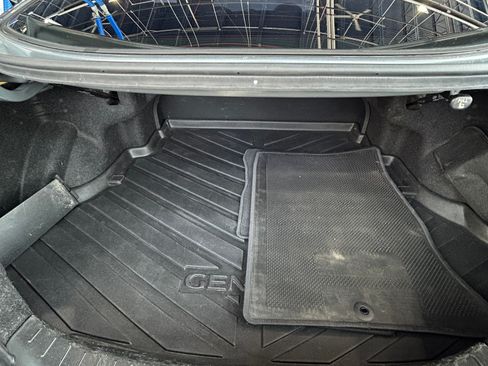 Used 2015 Hyundai Genesis 3.8 image 14