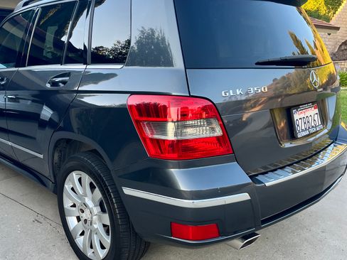 Used 2011 Mercedes-Benz GLK 350 4MATIC image 2