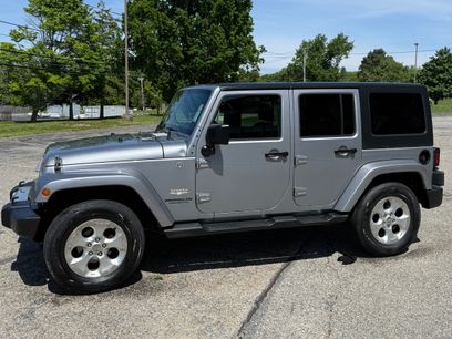 Used 2014 Jeep Wrangler Unlimited Sahara w/ Dual Top Group