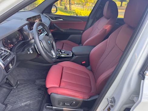 Used 2024 BMW X3 xDrive30i w/ Premium Package w/ZPA image 11