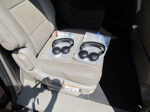 Used 2015 Honda Odyssey Touring Elite image 31