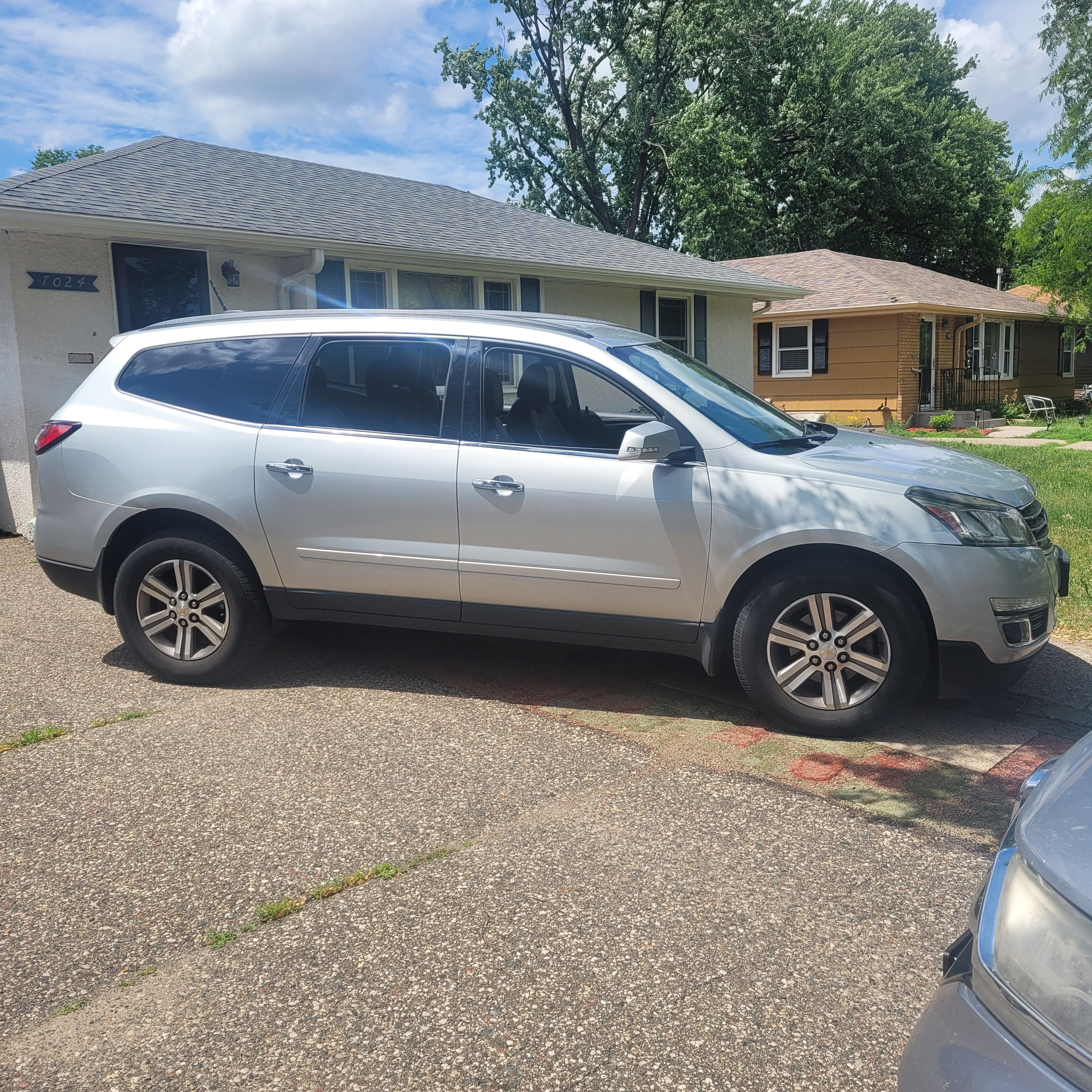 Used 2016 Chevrolet Traverse LT AWD/4WD image 4