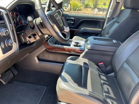 Used 2017 GMC Sierra 1500 SLT w/ Suspension Package, Off-Road AWD/4WD image 15
