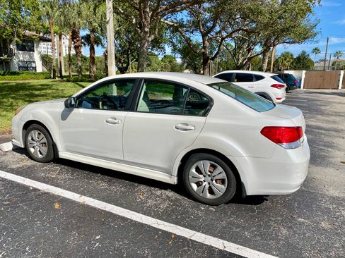 Used 2013 Subaru Legacy 2.5i image 17