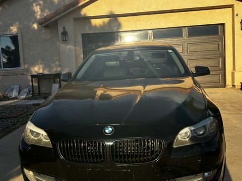 Used 2011 BMW 528i Sedan image 14