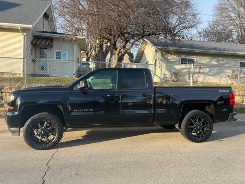 Used 2017 Chevrolet Silverado 1500 LT w/ All Star Edition image 2