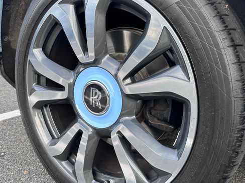 Used 2023 Rolls-Royce Cullinan image 8