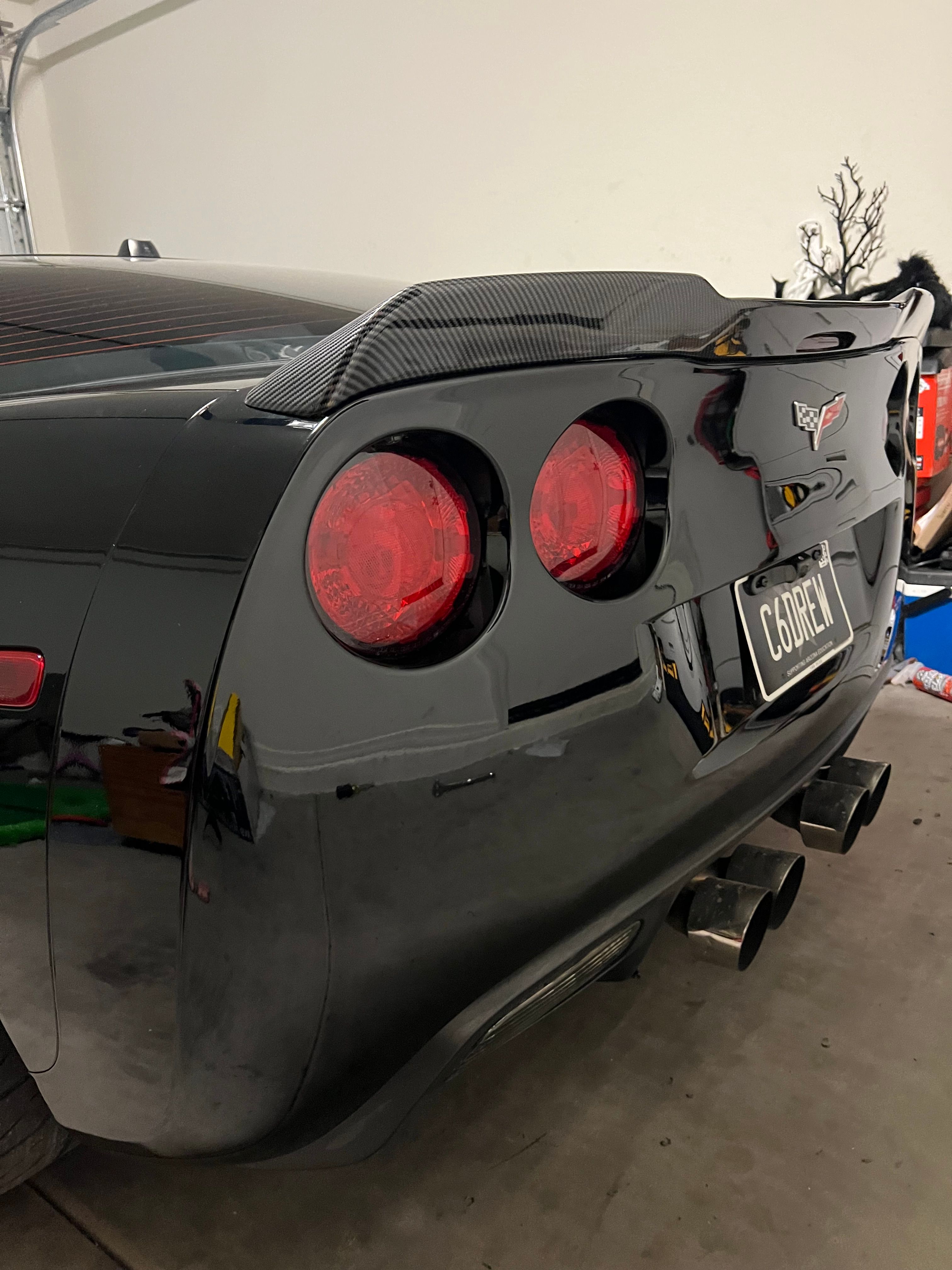 Used 2005 Chevrolet Corvette Coupe w/ Preferred Equipment Group RWD image 8