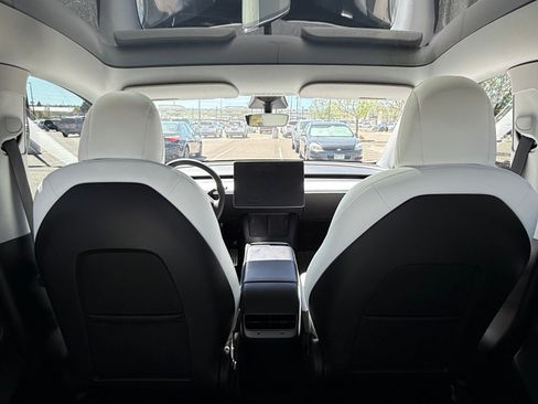 Used 2021 Tesla Model Y Performance image 15