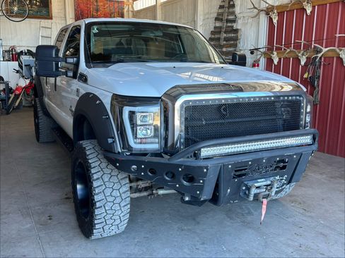 Used 2014 Ford F250 XLT image 8