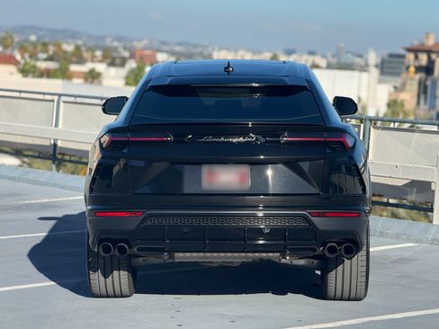 Used 2019 Lamborghini Urus image 9
