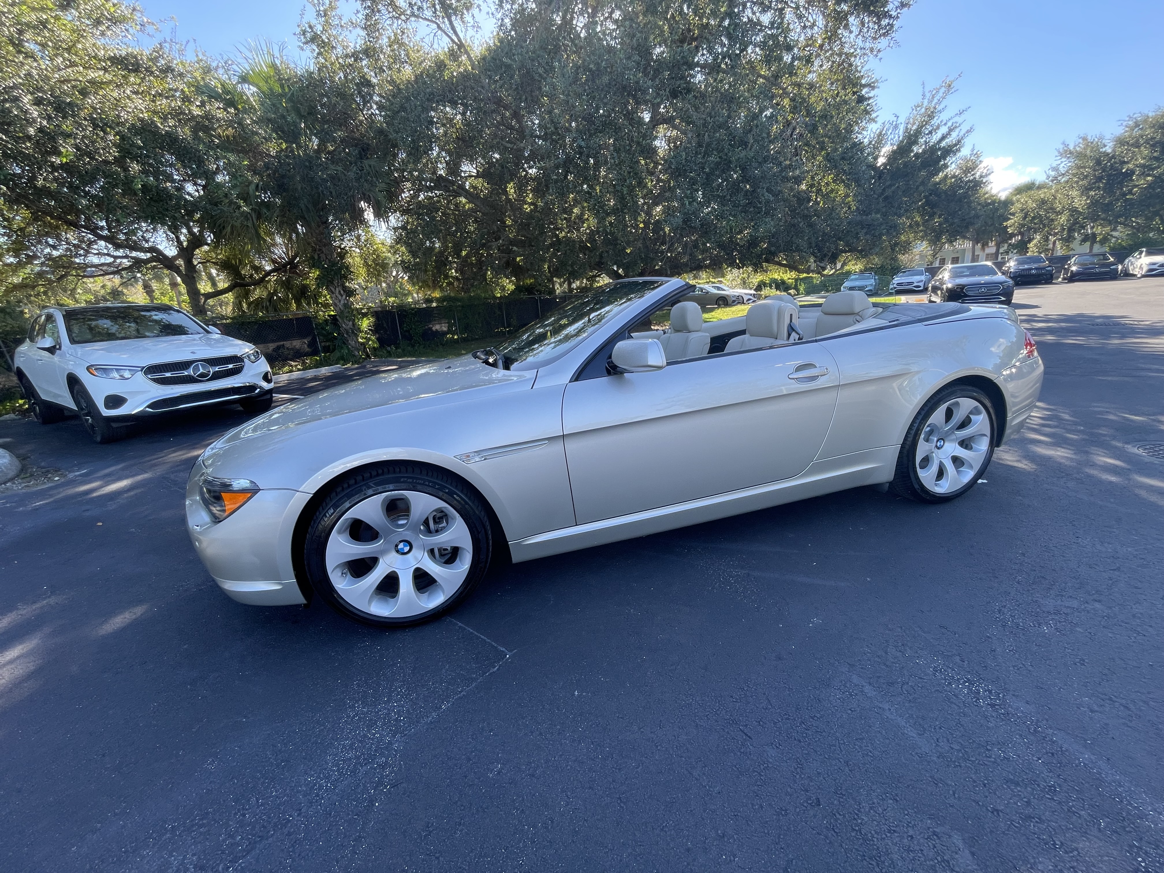 Used 2007 BMW 650i Convertible RWD image 1
