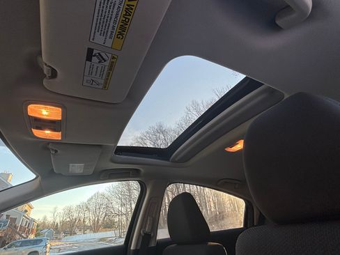 Used 2018 Honda HR-V EX image 9