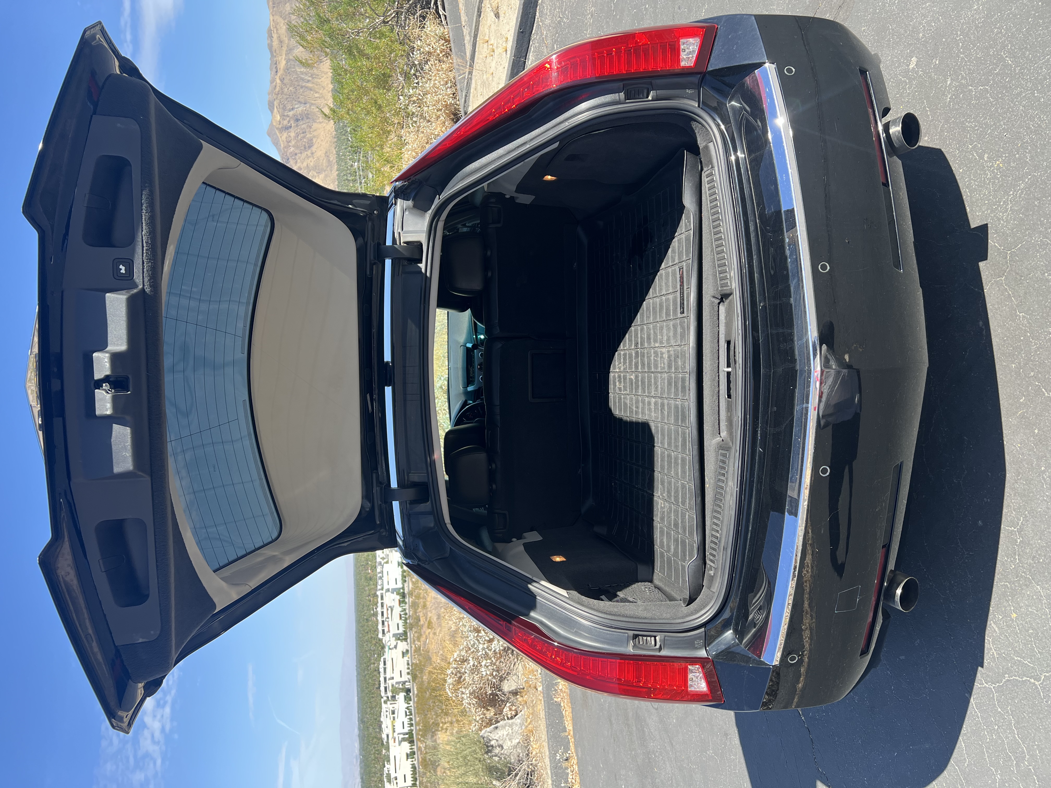 Used 2010 Cadillac CTS Premium RWD image 26